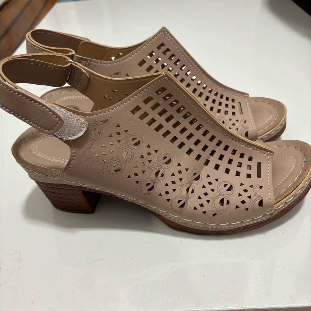 Tan sandal